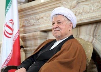 جاده ای روی باتلاق